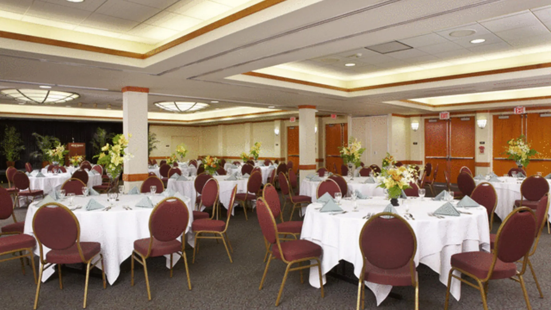קאהולוי Maui Beach Hotel