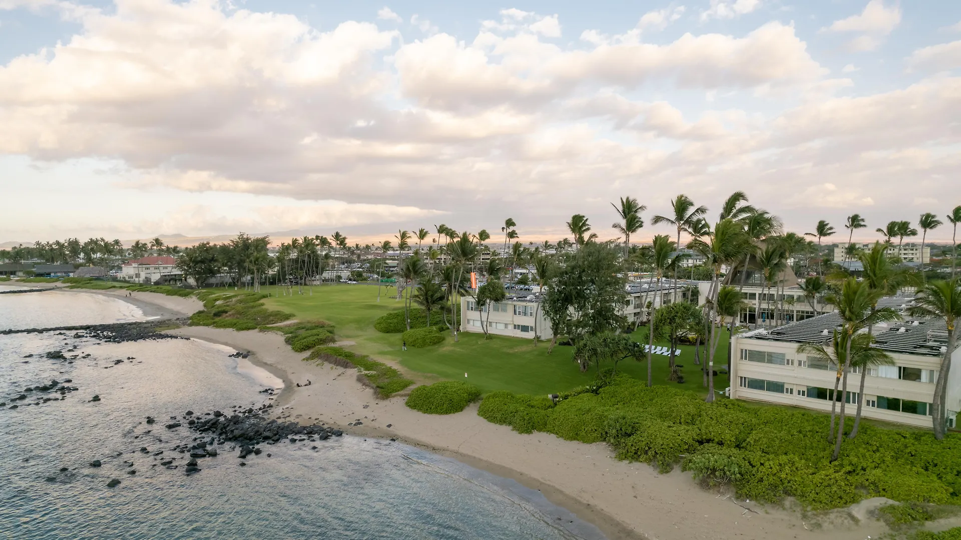 Maui Beach Hotel Kahului