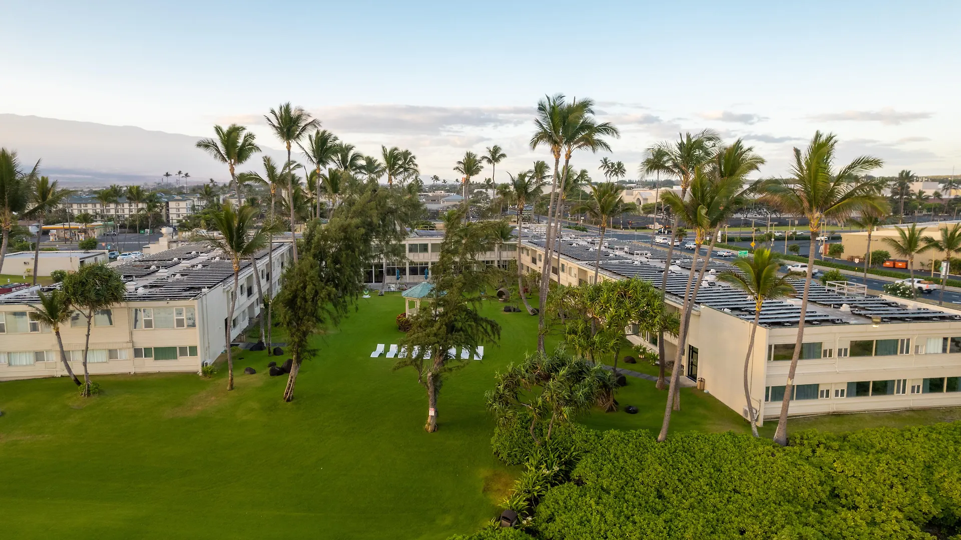 Maui Beach Hotel Kahului