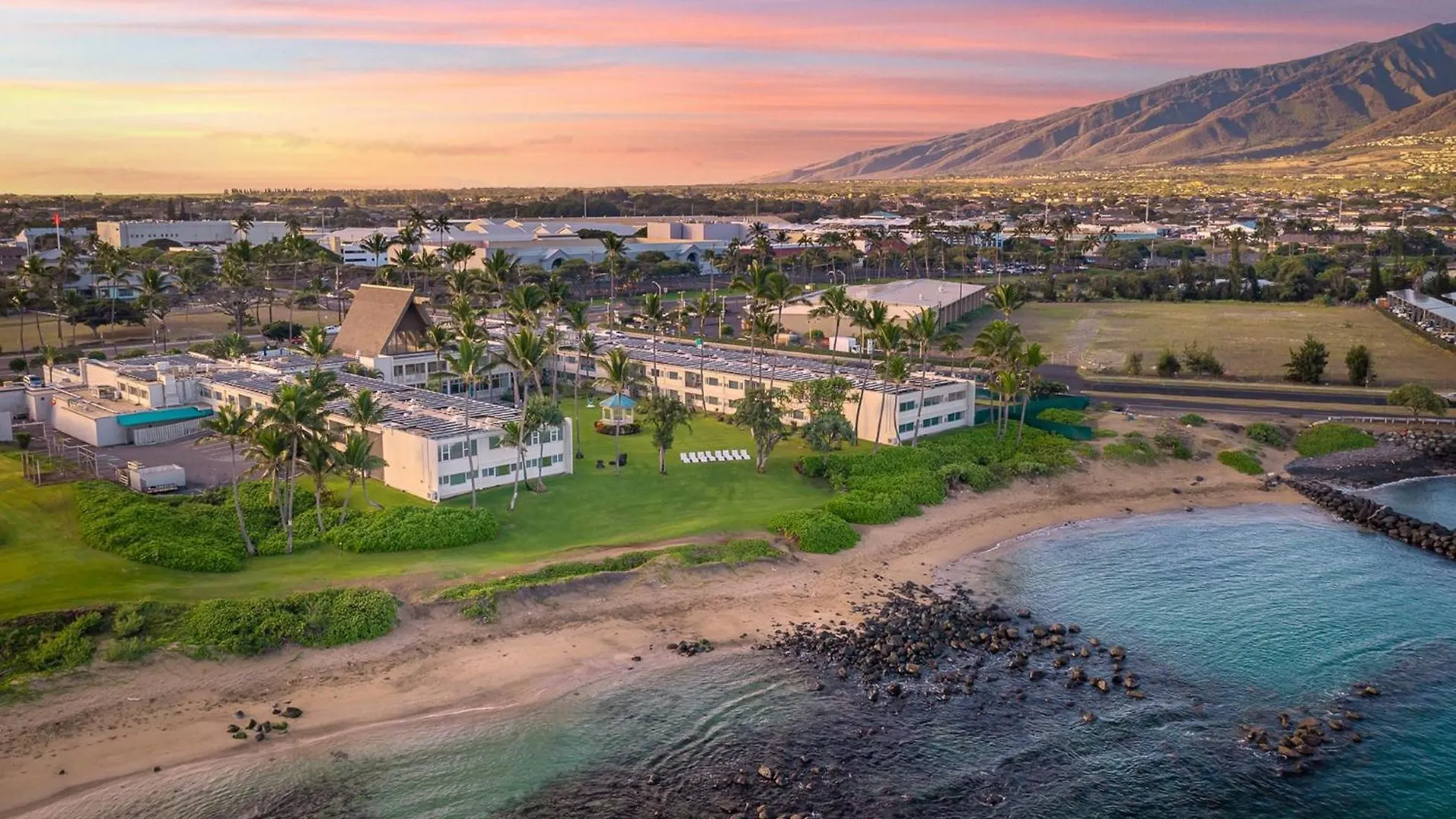 קאהולוי Maui Beach Hotel 3*,
