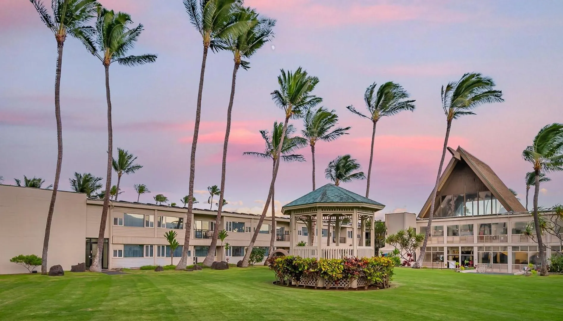 קאהולוי Maui Beach Hotel
