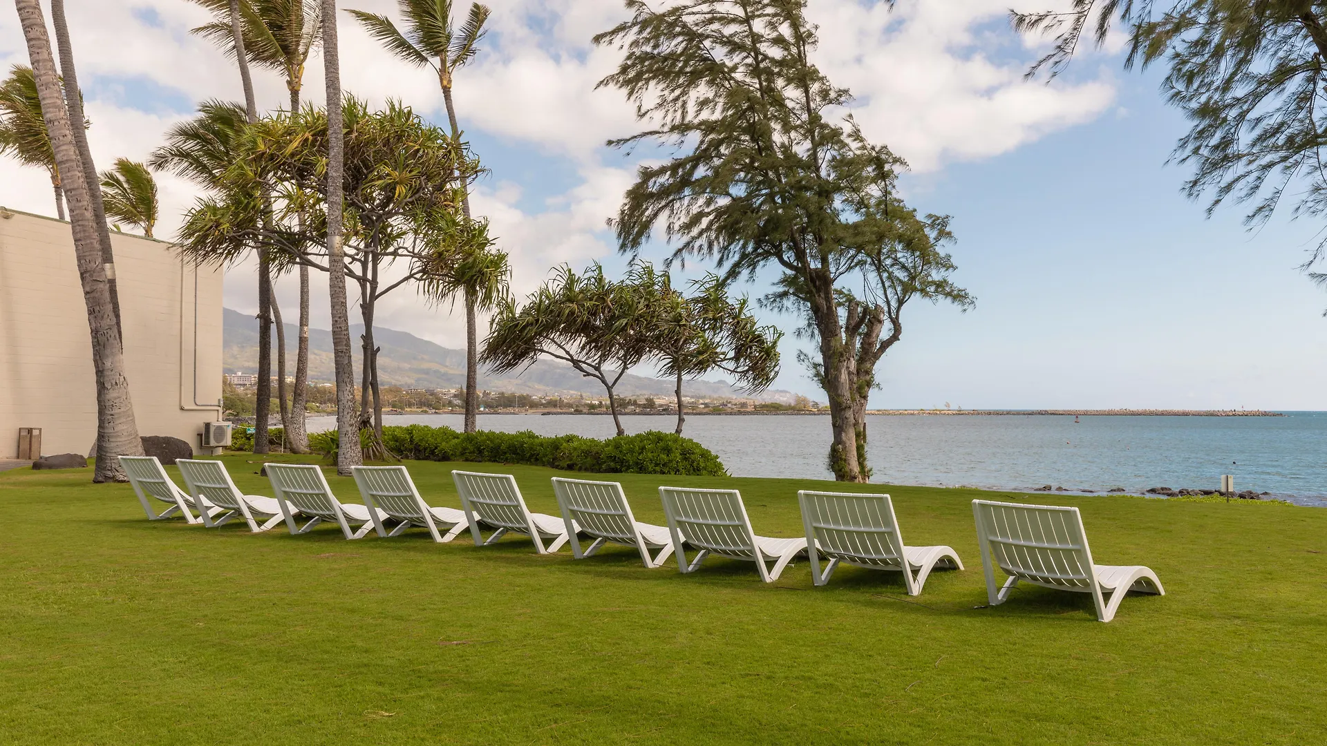 Maui Beach Hotel Kahului