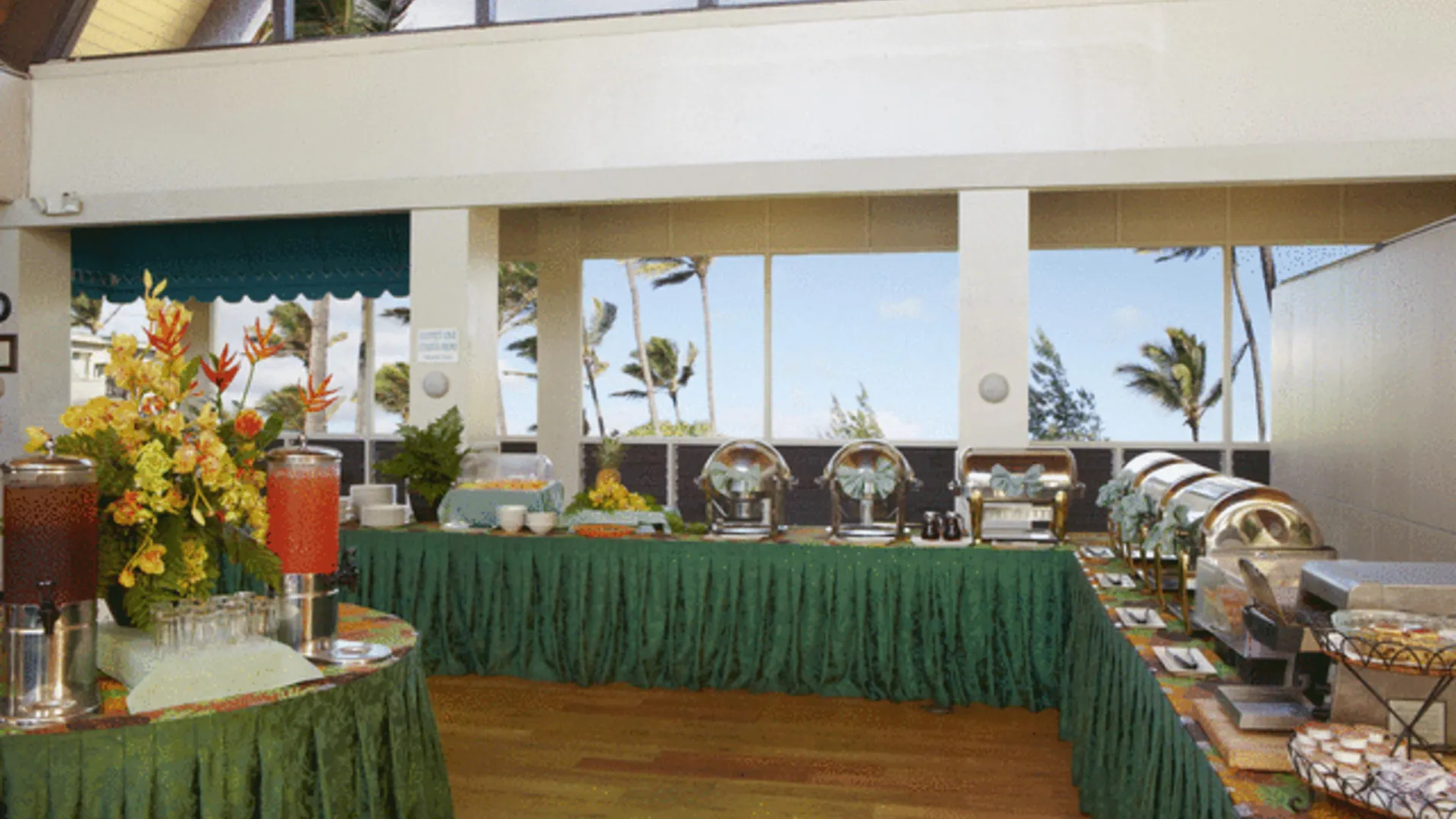 Maui Beach Hotel Кахулуи