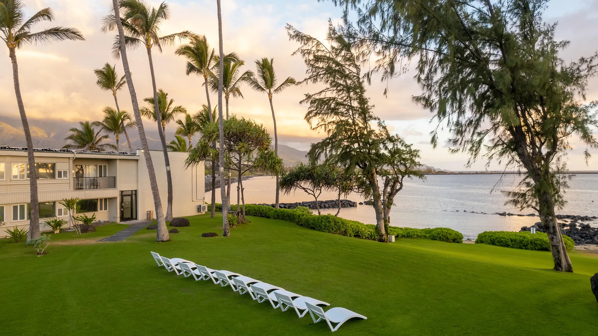 Maui Beach Hotel Кахулуи США